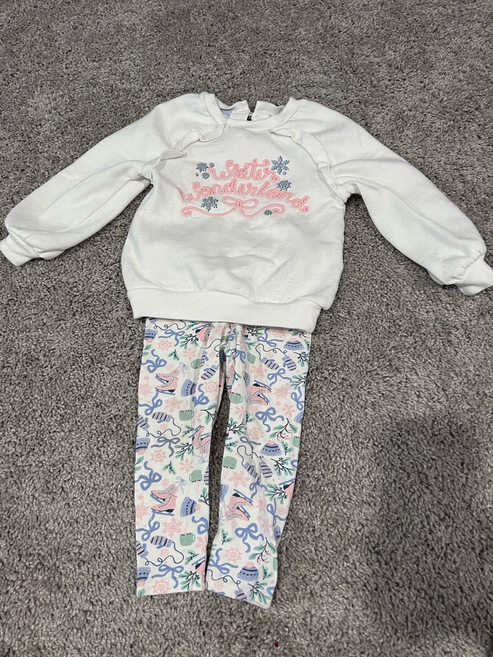Kids White 'Winter Wonderland' Sweatshirt & Pastel Print Leggings Set